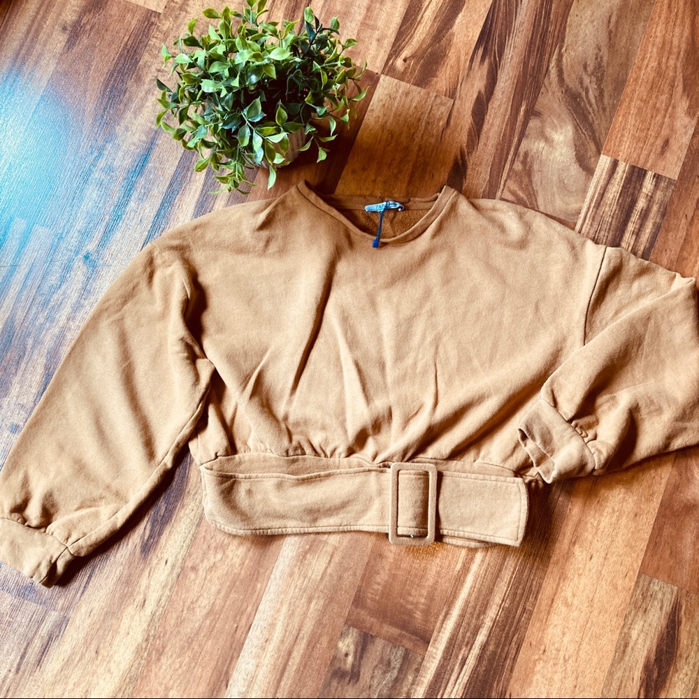 Zara cropped spicy mustard sweatshirt size M